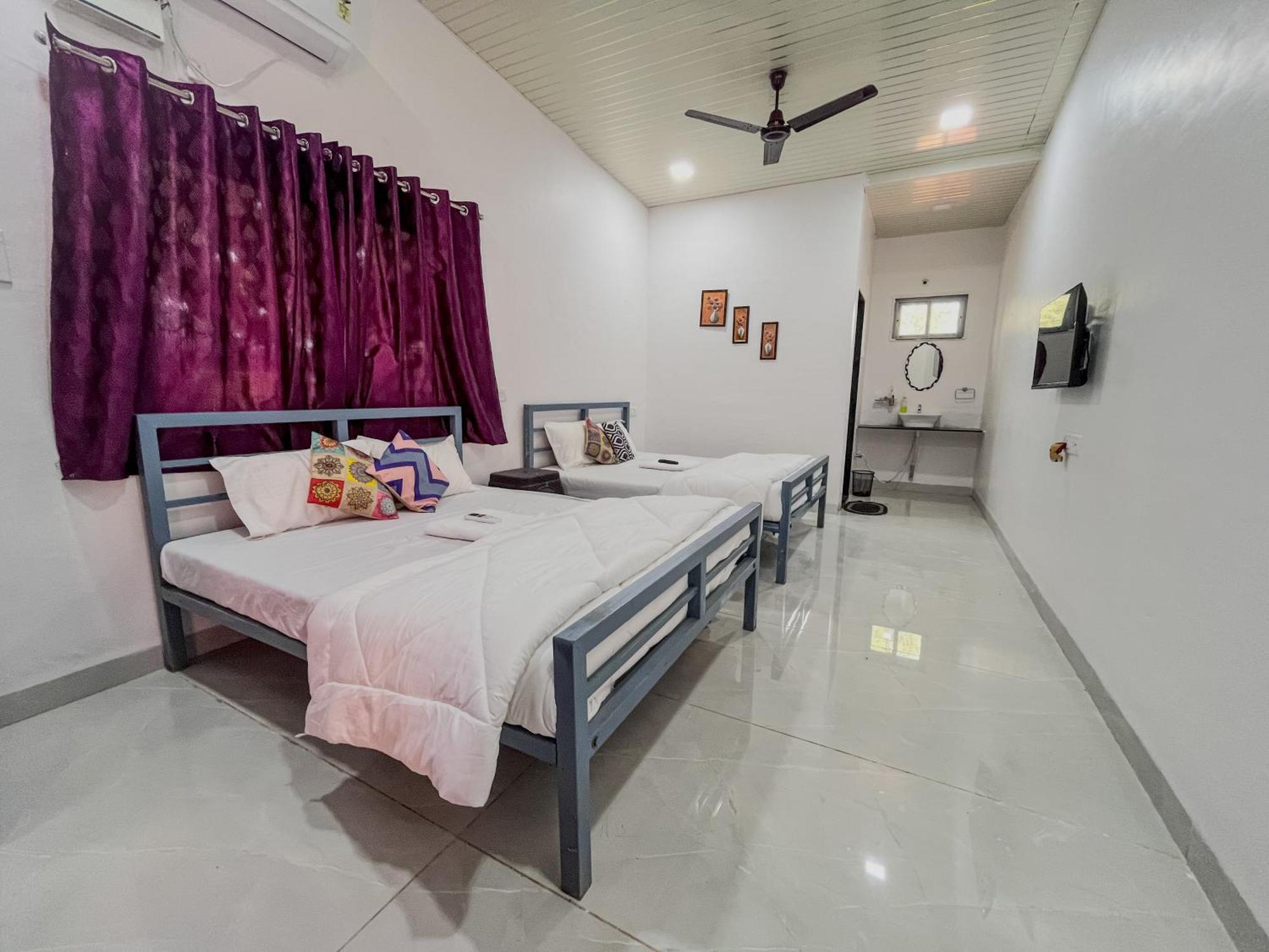 Karjat In Resort Exterior photo